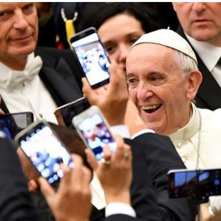Tagjai vagyunk egymásnak - Ferenc pápa üzenete a Tömegtájékoztatási eszközök 53. világnapjára