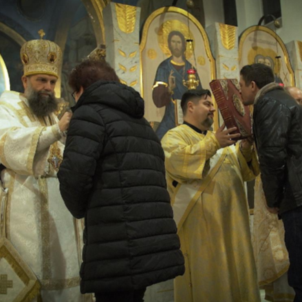 Hittel kell vallanunk, hogy föltámadt Krisztus - feltámadási szertartás Debrecenben