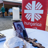 Kenyér, áldás, közösség – egy nap a gondoskodás jeg... class=