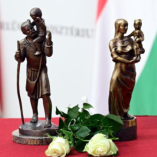 A csendes hősök ünnepe – Elhivatottság és emberség a...