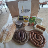 Vízkereszti szeretetcsomag-készítés a Hajdúdorogi Apák...