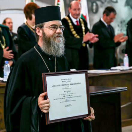 Díszpolgári elismerés Orosz Atanáz püspöknek 