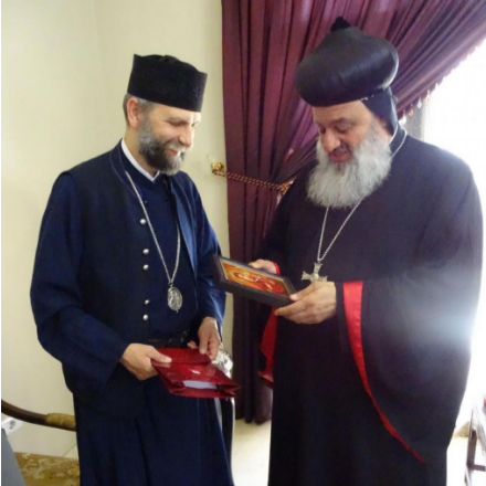 II. Ignác Efrém szír ortodox pátriárkával találkozik Fülöp atya, Budapesten 