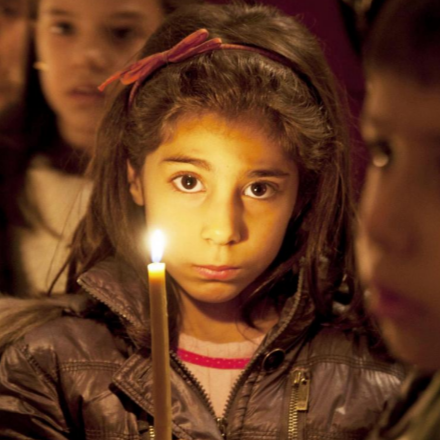 Imádkozz, állj ki, cselekedj az üldözött keresztényekért - Debrecenben tart előadást Azbej Tristan államtitkár