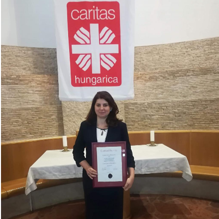 Caritas Hungarica díjas lett Kissné Suta Mariann, a Szent Lukács Karitatív Irodájának vezetője