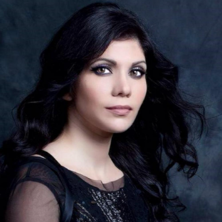 Hódolat a Szent Szűz előtt - Nektaria Karantzi görög énekesnő lesz a Szent Efrém-kórus vendége