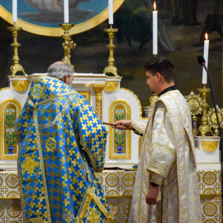Ha Krisztus útját járják a papok, akkor a rájuk bízott hívek is tudni fogják, hogyan szolgálják egymást - diakónusszentelés Debrecenben 
