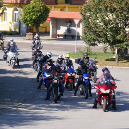 Pártfogójuknak, az Istenszülőnek mondtak köszönetet - szezont zártak a görögkatolikus motorosok 