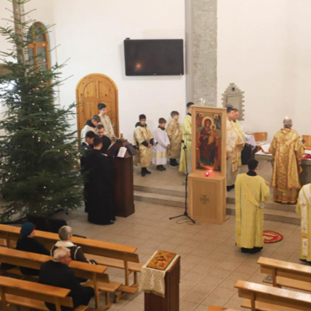 Istent nem lehet kiszorítani a karácsonyból - éjféli Szent Liturgia Debrecenben