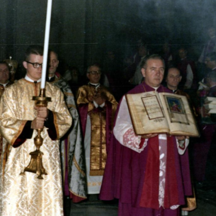 60 éve mutatott be Dudás Miklós püspök magyar nyelvű Szent Liturgiát a Szent Péter-bazilikában