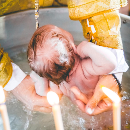 „Kereszteltetik Isten szolgája…” – A keresztelés története a katekumenátustól a gyermekkeresztségig