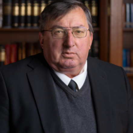 Gyászjelentés - szűk családi körben búcsúznak Fodor György atyától